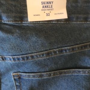 H&M new skinny jeans
